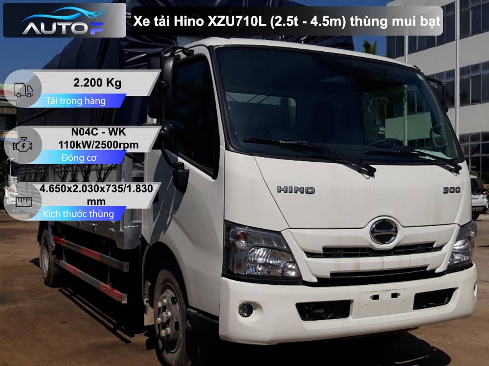 Xe tải Hino XZU710L (2.5t - 4.5m) thùng mui bạt